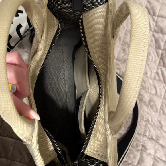 Marc Jacobs Cream and Black Tote Bag - Picture 5 of 5